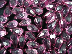 Beads Faceted Drops 16x8mm Raspberry Rose 25g Plastic DIY Jewellery Making - Foto 1 di 3