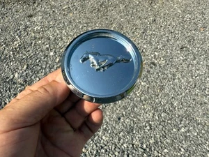 FORD MUSTANG OEM WHEEL CENTER CAP CHROME FINISH 5W1J-1A096-BA 2005-2010 - Picture 1 of 3