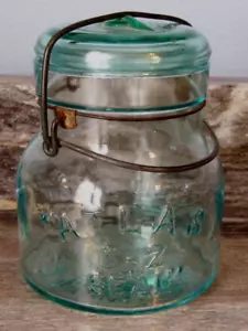 Very Nice Aqua Green Atlas E-Z Seal One Pint Bail Top Mason Jar - Picture 1 of 6