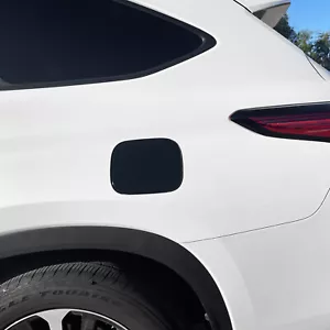Blackout Vinyl Overlay for 2020-23 Toyota Highlander Gas Cap Door - Foto 1 di 2