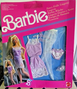 NRFB 1989 Outfit Tenue Habit BARBIE lingerie FANCY FRILLS LINGERIE Vintage #7092 - Picture 1 of 5