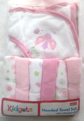 Kidgets Little Love Bug Hooded Towel Set with 6 Washcloths-Girls' - Image 1 of 4