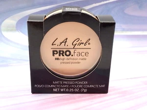 Polvo prensado mate LA Girl Pro Face HD GPP608 miel suave 0,25 oz - Imagen 1 de 4