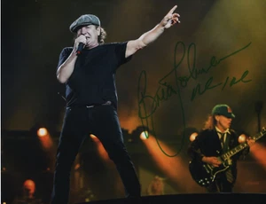 BRIAN JOHNSON  AC/DC SIGNED 10-8 PHOTO AUTOGRAPH - Bild 1 von 1