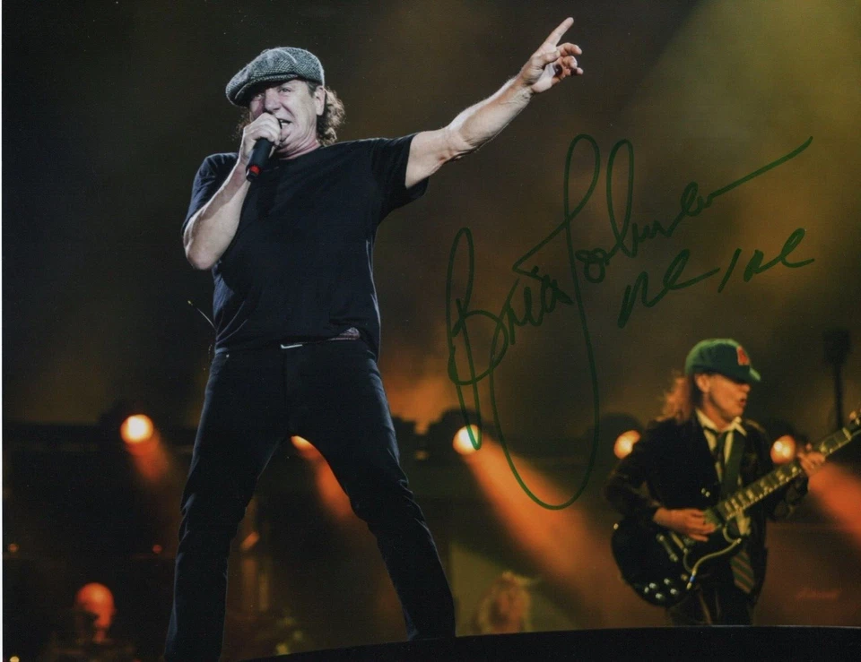BRIAN JOHNSON  AC/DC SIGNED 10-8 PHOTO AUTOGRAPH - Bild 1 von 1
