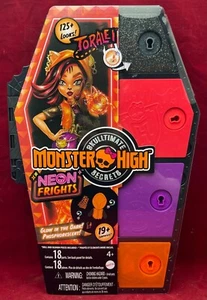​Monster High Neon Frights Toralei Modepuppe, Skulltimate Secrets Locker - Bild 1 von 6