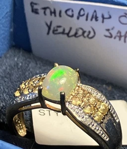 Bellissimo anello etiope opale e zaffiro giallo misura 9 argento sterling 925 - Foto 1 di 7