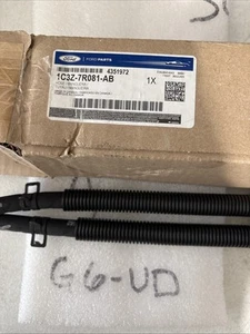Ford OEM NOS 1C3Z-7R081-AB Auto Trans Oil Cooler Hose 2001-2005 Ford Excursion - Picture 1 of 3