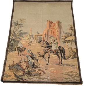 Vintage nahöstlicher bildhafter Wandteppich, 19,5 "x 25,5", hergestellt in Frankreich - Bild 1 von 10