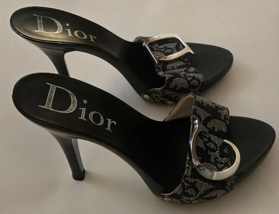 Zapatos Christian Dior de tacón alto azul marino con monograma para mujer Exc. Estado. Talla 35 1/2 Foto 1 de 4