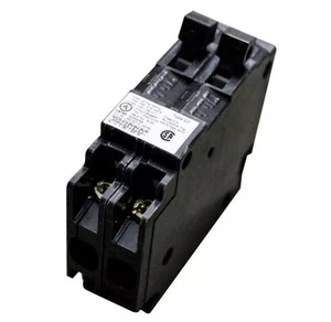 Siemens Q1515 1-1P 15-15A 120/240V Tipo QT Spina On Interruttore Tandem - Foto 1 di 3
