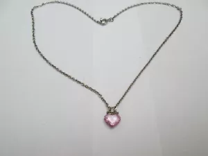 SILVER COLOURED CHAIN NECKLACE WITH A SMALL PINK HEART SHAPED GLASS PENDANT - Picture 1 of 3