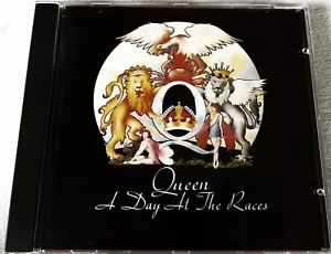 CD Queen - A Day At The Races - Neuwertig - Geniale Songs ! Geiles Rock-Album ! - Bild 1 von 3