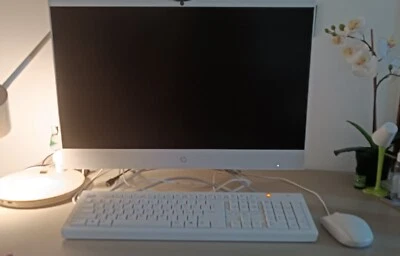 HP 24-f0xx All-in-one Bianco Ottime condizioni  - Immagine 1 di 2