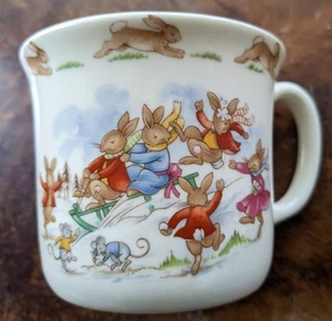 Royal Doulton Bunnykins Mug Sleding Snowman - Picture 1 of 9