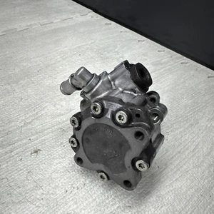 2010-2013 BMW E90 E92 E93 M3 S65 POWER STEERING PUMP ZF OEM - Picture 1 of 7