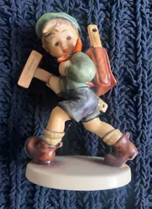 VINTAGE Goebel M.J Hummel Figurine #162 - The Little Architect - Picture 1 of 6