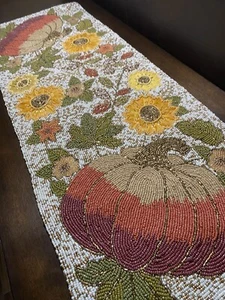 TAHARI NUEVO!!! "Corredor de mesa con cuentas calabaza otoño acción de gracias 13"" X 36"" LUX" - Imagen 1 de 11
