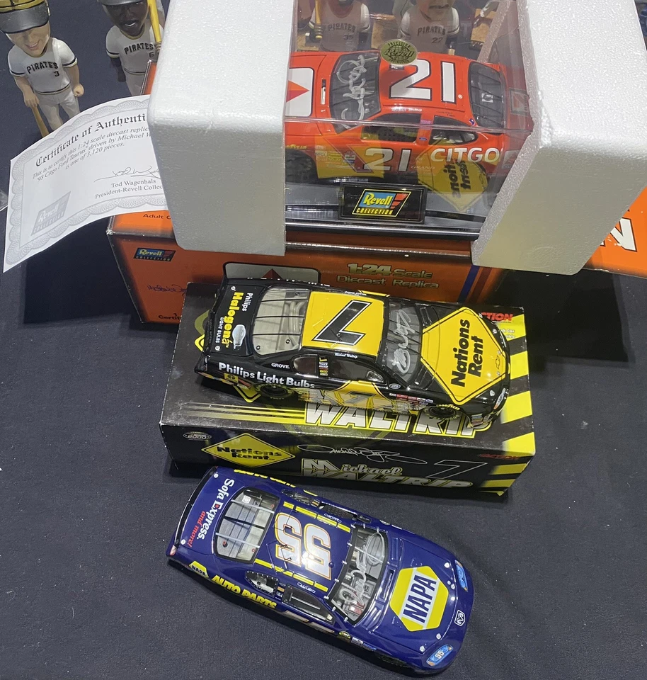 1/24 Michael Waltrip #55 NAPA, аренда 7 наций, 21 Citgo все с автографом - Изображение 1 из 1