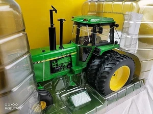 4840 John Deere trattore scala 1:16 pressofuso modello veicolo agricolo leggero - Foto 1 di 10