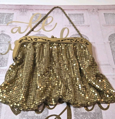 Bolso de Noche De Colección Whiting & Davis Malla Dorada Marco de Filigrana Metálico Cócteles LEER Foto 1 de 4