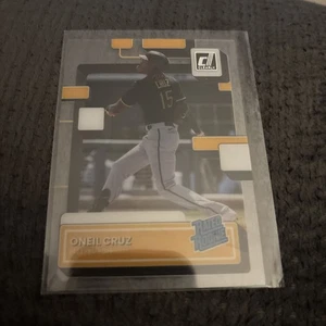 2022 Panini Chronicles - Clearly Donruss Oneil Cruz #52 (RC) - Picture 1 of 2