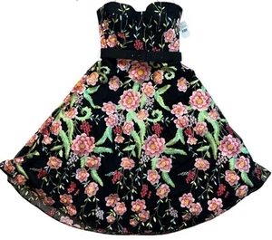 DRESS THE POPULATION Medium Mabel Dress Floral Embroidered STUNNING - Picture 1 of 18