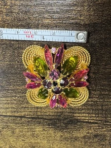 Spilla rotonda vintage tono oro rosa e verde con strass - Foto 1 di 6