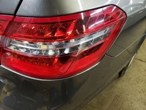 Luz trasera de pasajero tipo 212 sedán E300 para Mercedes Clase E 10-13 1134331 - Imagen 1 de 12