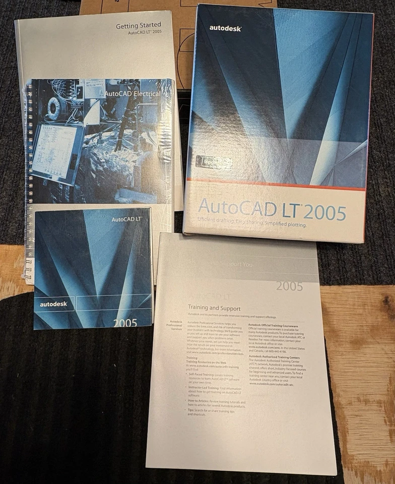 Autodesk/AutoCAD LT 2005 Software, 1 CD, Serial #, Open Box And Books - Image 1 of 4