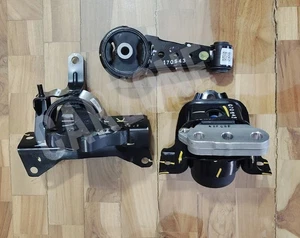 New 3 Piece Engine Mount Set Suzuki Ertiga Automatic Transmission 2018-2022 - Picture 1 of 5