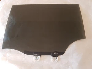 VETRO SCENDENTE OSCURATO POST SX  JEEP Compass ORIGINALE P68391493AA Dal 16/25 - Foto 1 di 7