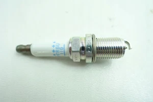 NGK Spark Plug PFR6U-11G AUDI A4 B6 3.0 1pc - Picture 1 of 9