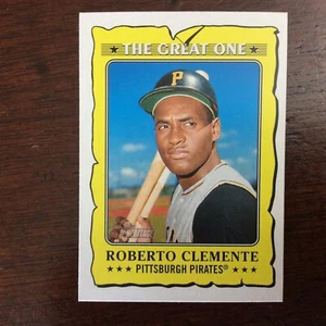 2021 Topps Heritage GO-23 Roberto Clemente - Bild 1 von 2
