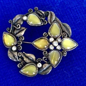 1928 Jewelry Pewter & Light Yellow Green Cabochon Rhinestone Pin Brooch - Picture 1 of 7