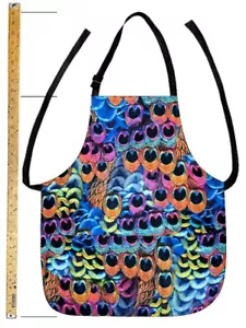 DELANTAL 2 EN 1 HECHO A MANO EN EE. UU. CON PATRÓN DE TELA DE ALGODÓN "MULTI PLUMAS DE PAVO REAL" - Imagen 1 de 4