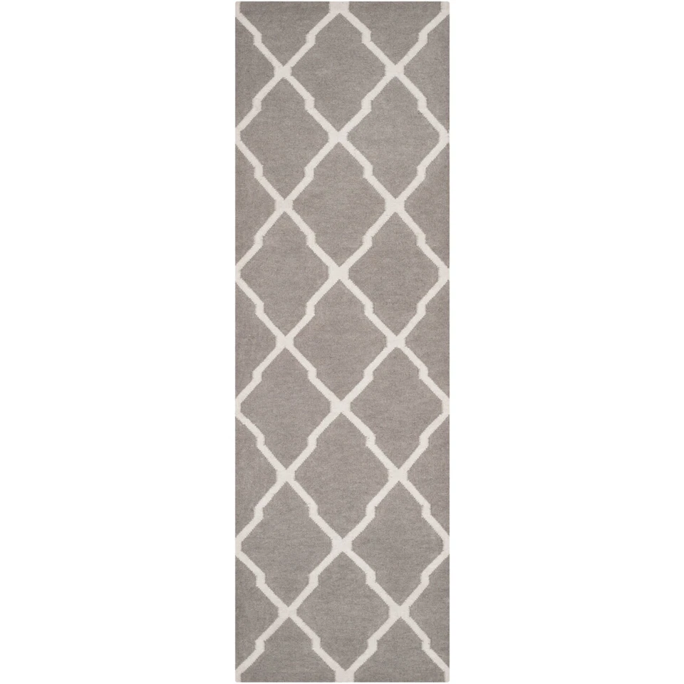 SAFAVIEH Dhurries DHU634G Handwoven Dark Grey /Ivory Rug - Image 1 of 4