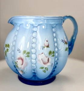 Fenton blau Überfang gefasst Glas Melone Perlen gedrungen Krug Rosen signiert - Bild 1 von 6