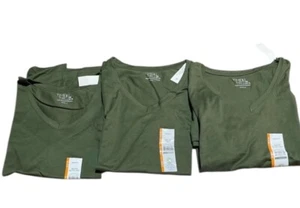 Lot Of 3 - Time and Tru Women's Core V-Neck Tee Shirt Med (8-10) Green - Picture 1 of 5