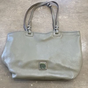 Dooney & Bourke East / West Tote Bag Purse Taupe Brown Soft Pebbled Leather VGC - Picture 1 of 18