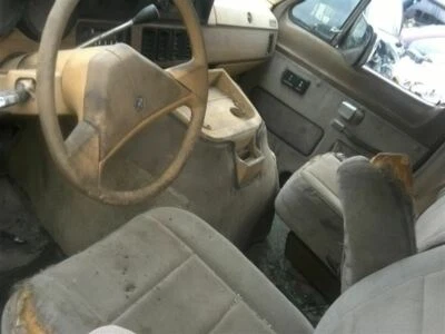 Windshield Wiper Motor Fits 88-89 5TH AVENUE 144350 - Image 1 of 4