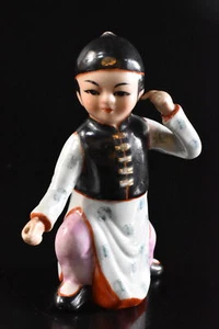 U4927: Chinese Colored porcelain DOLL Statue sculpture Ornament Figurines - Picture 1 of 8