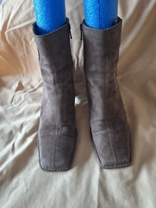ARA 9 FAWN COLOR Soft Ankle Boots W/BLOCK Rounded Toes - Picture 1 of 12