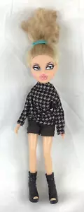 Muñeca de moda Bratz Style It Nadine 2010 MGA Entertainment - LEER - Imagen 1 de 12