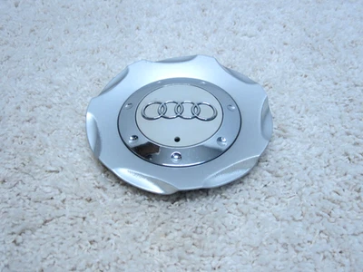 Audi TT 2008-2011 OEM 18" aleación rueda plata tapa central 8J0 601 165 A #2D-3 Foto 1 de 2