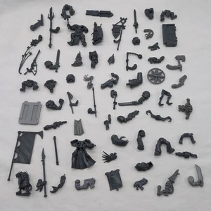 Lote de (50+) brocas y piezas de fantasía de Warhammer 40k - Imagen 1 de 7
