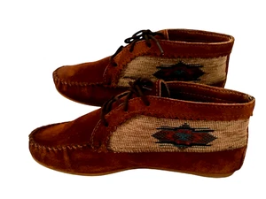 Minnetonka Damen Leder Azteken Design Schnürmokassins STIEFELETTENSCHUH GRÖSSE 8,5 - Bild 1 von 5
