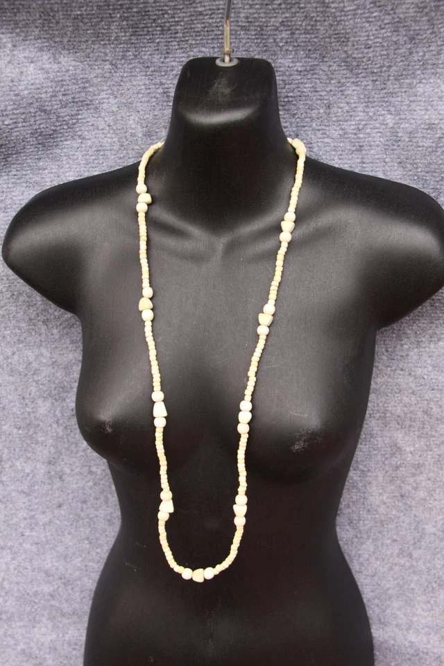 HALSKETTE AUS HOLZ BEIGE HELLGRÜN 96  CM LANG - Bild 1 von 1