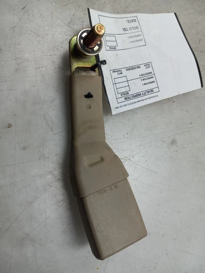 1999 LEXUS RX300 REAR SEAT BELT - Image 1 of 4