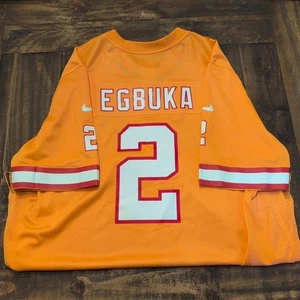 Camiseta deportiva para hombre Tampa Bay Buccaneers Emeka Egbuka Nike juego de fútbol crema XL - Imagen 1 de 14